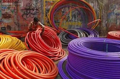 Telecom spectrum auction ends, government raises record Rs 1.10 trillion