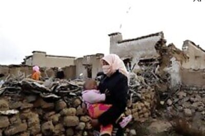 Tibet rocked by earthquake, at least 30 dead