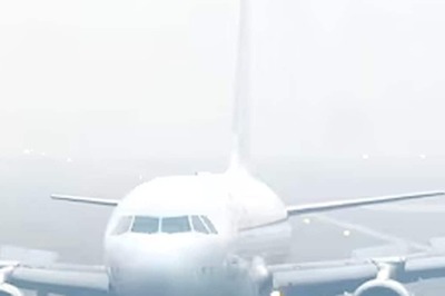 Cold Wave Grips Delhi Again: 11 Trains, Many Flights Hit as Dense Fog Shrouds Capital