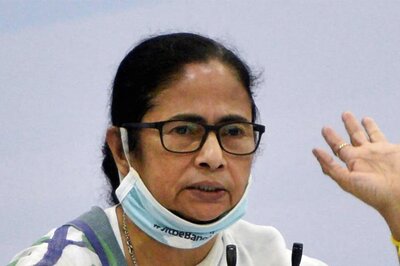 Mamata Meets Speaker Over Raj Bhawan’s Continuous Non-cooperation in Clearing Bills