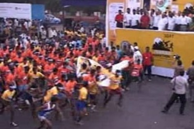 Thousands take part in Chennai Marathon