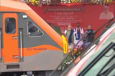 Shatabdi & Rajdhani Passe, This Sleeper Train is an 'Amrit' for Jerk-free Travel | Know Its Ayodhya Link