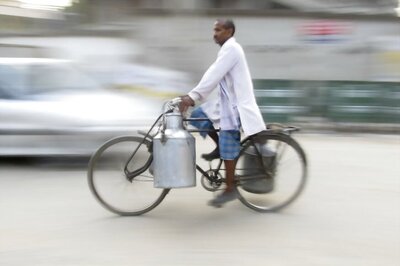 Angry Milkmen Give Striking Kota Doctors a Taste of Their Own Medicine