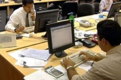 Mkt ends mixed: Frontliners down, midcaps up