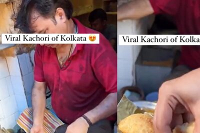 Kolkata Vendor Serves Chhangani Kachori in a Unique Style And It's Hard to Resist
