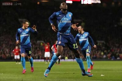 Danny Welbeck scores winner as Arsenal sink Manchester United 2-1 in FA Cup