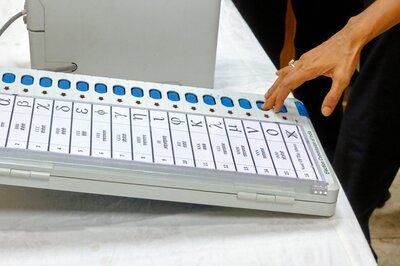 11 Opposition Parties Resolve to Fight Against 'Misuse' of EVMs, Money Power and Media