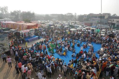 Farmers' Protest: Guards Restrict Entry of Visitors to Delhi's Coronation Park, Official Says No Order Issued