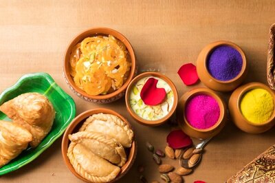 Holi 2024: 10 Traditional Foods to Enjoy on This Festival of Colours!