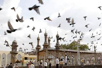 H'bad clashes: Situation peaceful a day after