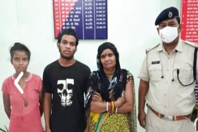 Woman Attempts Suicide by Lying on Rail Tracks in Chhattisgarh's Bilaspur, Detained