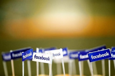 Facebook to Test GIF Button For Comments