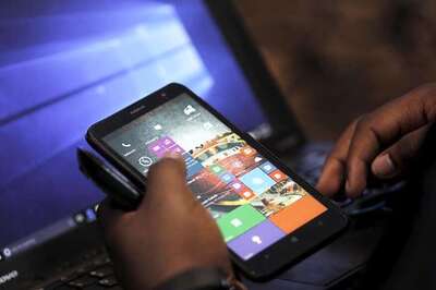 Microsoft May Release Foldable Smartphone in 2019