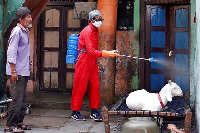 Ahmedabad Makes Digital Payment-led Home Delivery Mandatory to Curb Covid-19 Spread