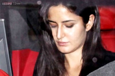 Snapshot: Katrina Kaif wears minimal makeup, Ranbir Kapoor looks serious on their recent outing