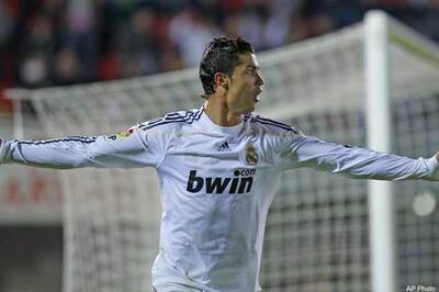 La Liga: Real Madrid beat Mallorca 4-1