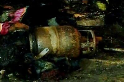 Fire at Delhi slum claims lives of 3 children, leaves one person injured