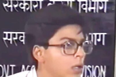 Rare Video of SRK's Performance in 'Umeed' From 1989 Goes Viral, Fans Call it a 'Hidden Gem'