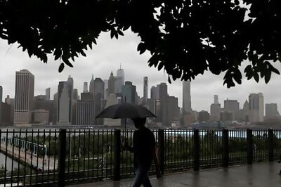 New York City erects quarantine checkpoints to curb coronavirus