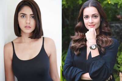 On 71st Republic Day, Dia Mirza, Mrunal Thakur and Others Come Together for Mahim Beach Clean-Up Drive