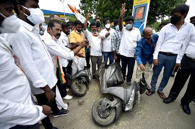Watch: Bullock Cart Stage Collapses During Congress Protest Against Fuel Price Hike