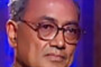 Digvijay Singh slams PC's anti-Maoist strategy