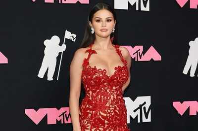 Selena Gomez’s Red Hot Gown Featured 1000s Of Bugle Beads And We Can’t Keep Calm