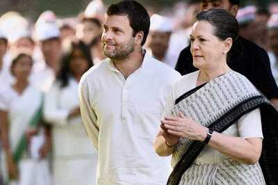 PM invited Sonia, Manmohan under 'public pressure', alleges Rahul