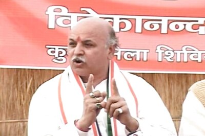 Divide in Vishwa Hindu Parishad Over Pravin Togadia Issue