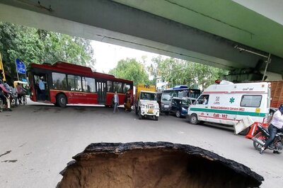 Massive Sinkhole Beneath IIT-Delhi Flyover Repaired, Traffic Resumes