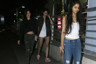 Suhana Khan Steps Out In Style With Ananya Pandey, Shanaya Kapoor