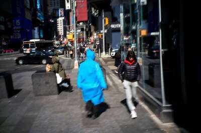 Too Big to Infect? Some US Leaders Defy Coronavirus Guidelines