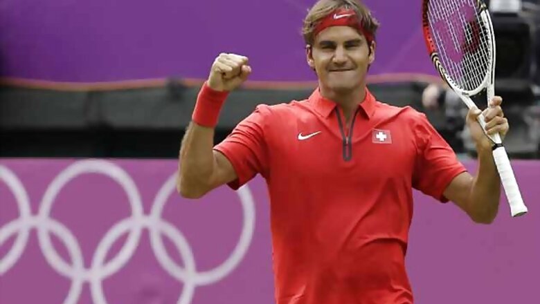 Federer beats Benneteau 6-2, 6-2 in third round