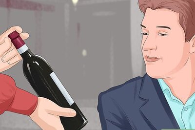 How to Run a Wine Tasting Room