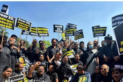 News18 Afternoon Digest: Oppn in Black Protests Over Rahul's Ouster from Parliament; Atiq Ahmed's Convoy Heads to Prayagraj & Other Stories