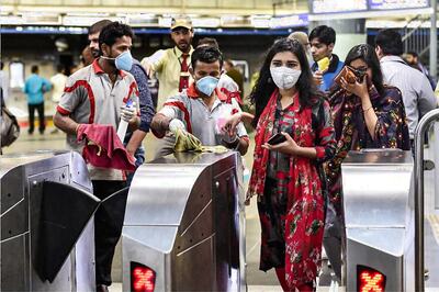Longer Travel Time, Halts and Contactless Ticketing in Delhi Metro Expected in Next Phase of Lockdown