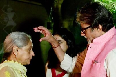 Holi 2022: Amitabh Bachchan Applies Colour On Jaya Bachchan, Shares Pics From Low-Key Holika Puja