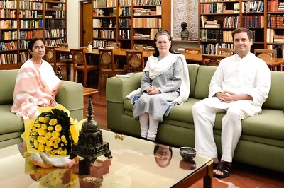 Congress, BSP Yet to Confirm Attendance at January 19 Rally, Says TMC