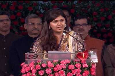 Pankaja Munde awarded contracts to the same company whom BJP targeted in 2013: Congress