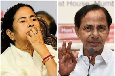 Mamata Banerjee, Owaisi Pledge Support for KCR’s ‘Third Front’; DMK, SP and Shiv Sena in Talks