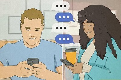 How Not to Seem Desperate when Texting a Girl