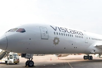 Vistara Promises Pilots of Salaries for Extra Working Hours After Merger With Air India: Report