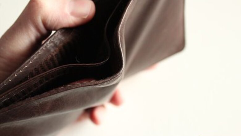 How to Save Money when You Have a Spending Habit