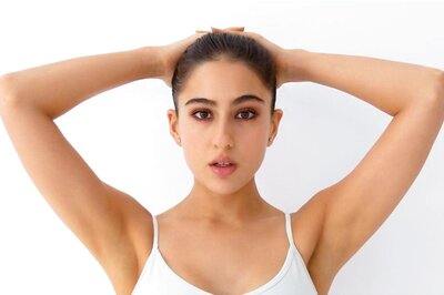 Sara Ali Khan Reveals Secret to Her Toned Legs and Abs as She Does Jump Squats