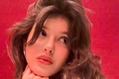 Shanaya Kapoor Shares Bewitching Pictures on Instagram, Fans Shower Love