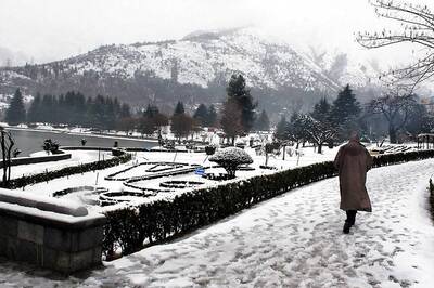 Fresh Snowfall in Parts of Kashmir, Warm Day in Delhi