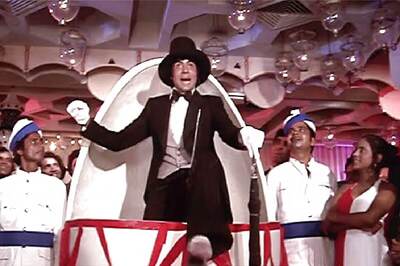 On Amitabh Bachchan's 78th Birthday, Take a Look at Some of His Hit Songs