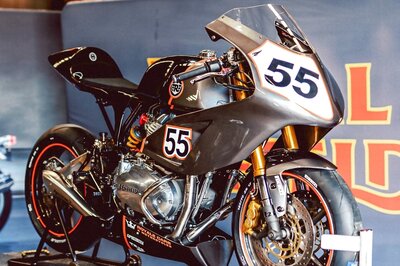 This Modified Royal Enfield Continental GT 650 is Fast and Ready to Race