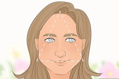 Triangle Face Shape: Tips for Hairstyles, Glasses, Makeup & More