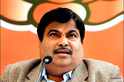 Nitin Gadkari files defamation suit against Kejriwal